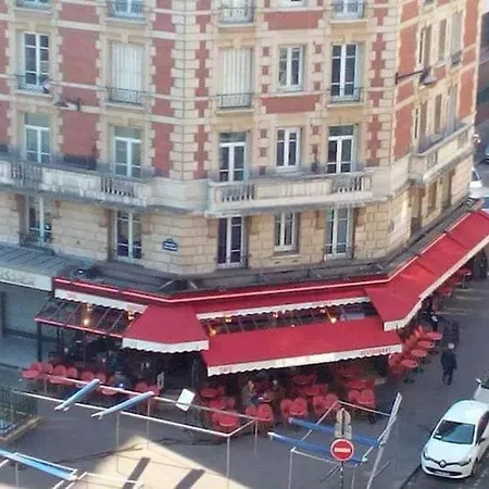Appartement Historique Place Maubert Equipe Climatisation Ascenseur Paris